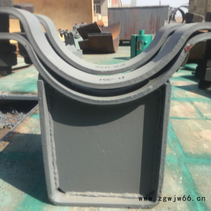 宇正管夹滑动支座支吊架夹式滑动支座支吊架图2