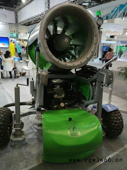 山东瀚雪 **雪地滚筒价格 冰上碰碰车价格图6