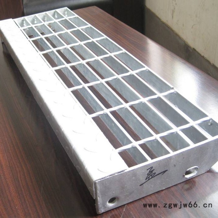 热镀锌钢板网沟盖板洗车房漏水玻璃钢隔栅楼梯踏步板井盖图2