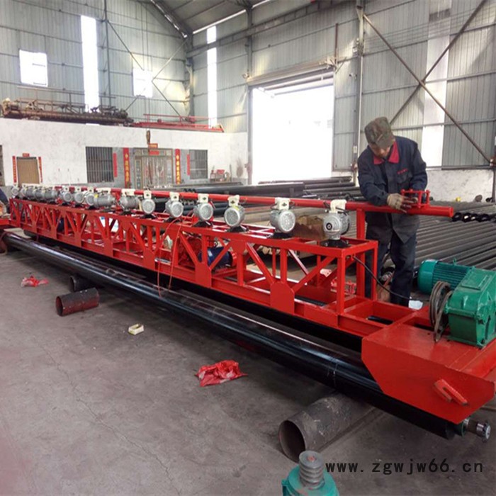 河南郑州混凝土滚筒摊铺机 三辊轴震动摊铺机价格 排阵摊铺一体机图5