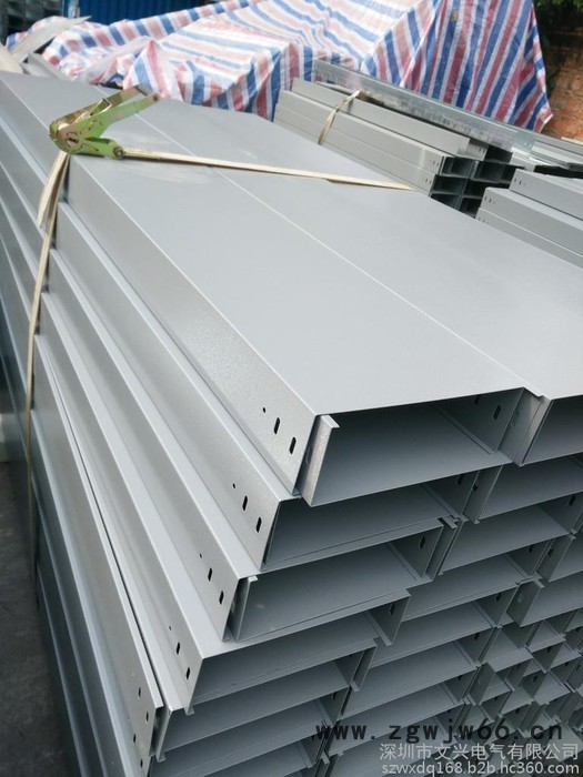 红兴直通线槽 直通桥架 铝合金线槽价格 热镀锌线槽 金属线槽 电气线槽 直通线槽图6