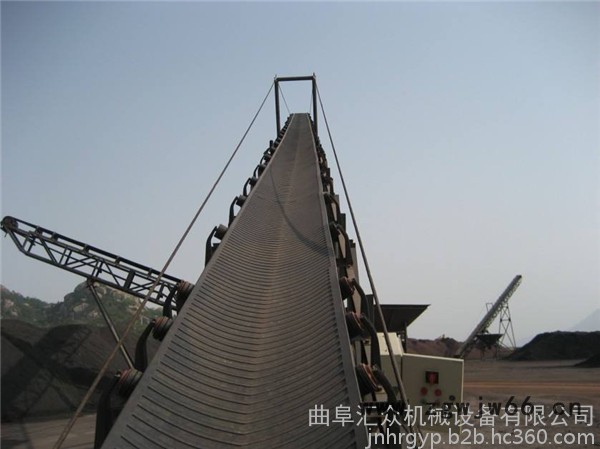 保定防滑皮带式运料机 粮食装卸带式爬坡输送机 伸缩滚筒皮带输送机图6
