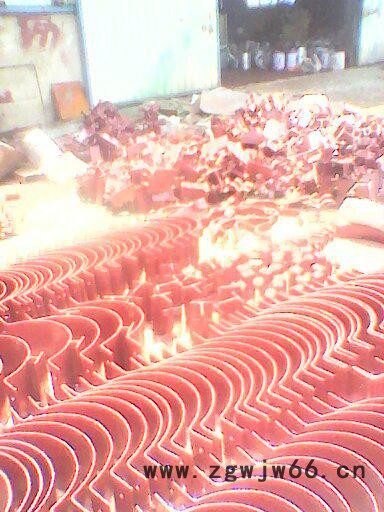 供应浩博弹簧支吊架多种型号双螺栓管夹图2