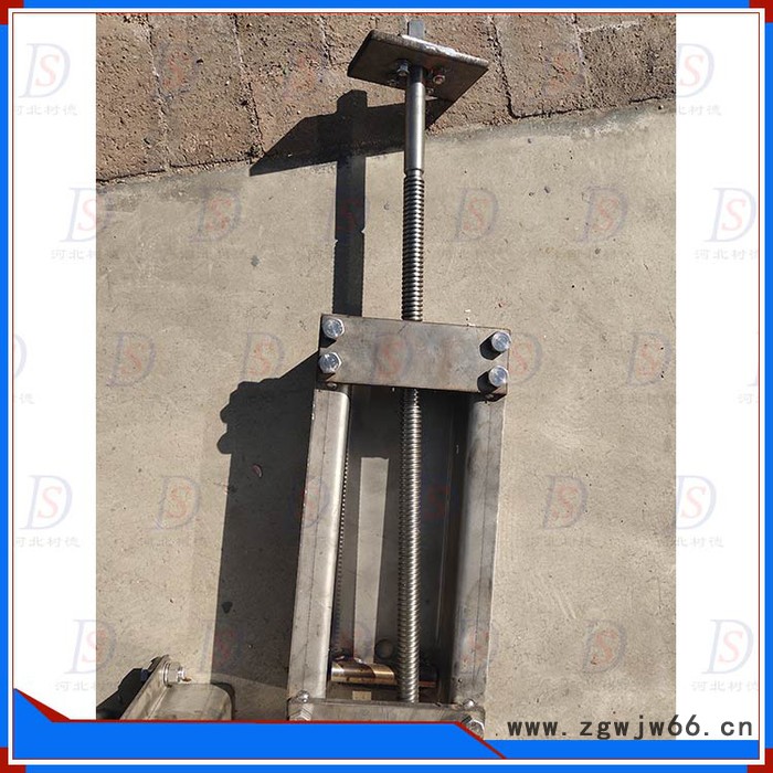 树德厂家供应皮带输送机拉紧装置滚筒 螺旋拉紧装置 车式拉紧装置 重锤拉紧装置图4