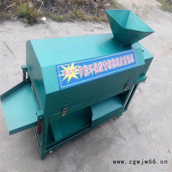 滚筒毛刷薄皮核桃去壳机 专业青核桃剥皮壳机 家用鲜核桃剥壳机图4