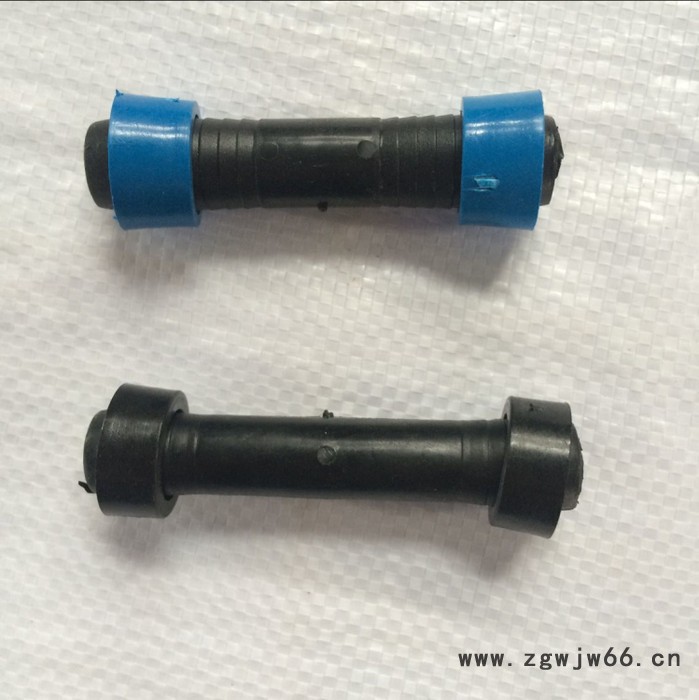 大量滴灌锁母直通双锁母直通滴灌带连接图8