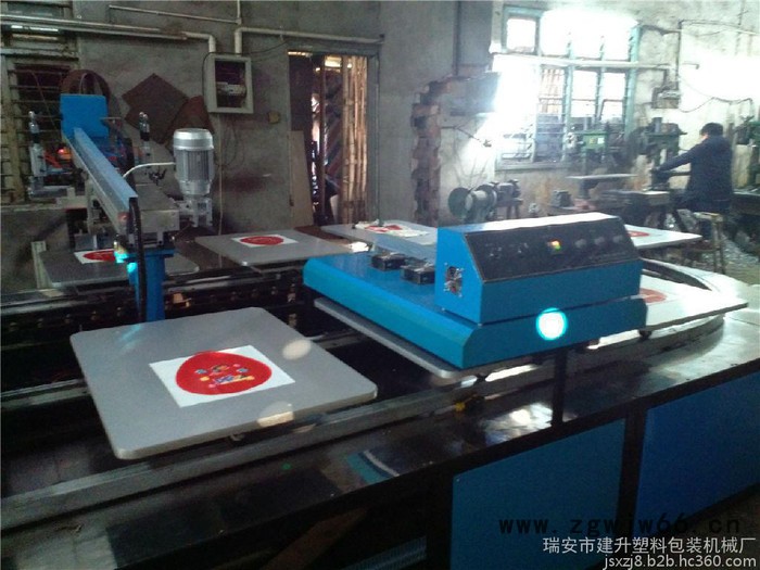 t恤平板高压印花机 | 全新t恤丝网印花机 | 多功能滚筒升华机图3