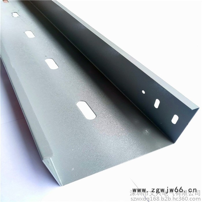 厂家批发 槽式直通桥架400*100槽式电缆桥架 热浸锌带盖板桥架图5