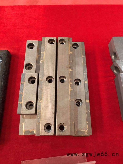 徐州奥涵 铣刨机尾门刮板，铣刨机耐磨件，铣刨机抛料板，铣刨机滚筒图6