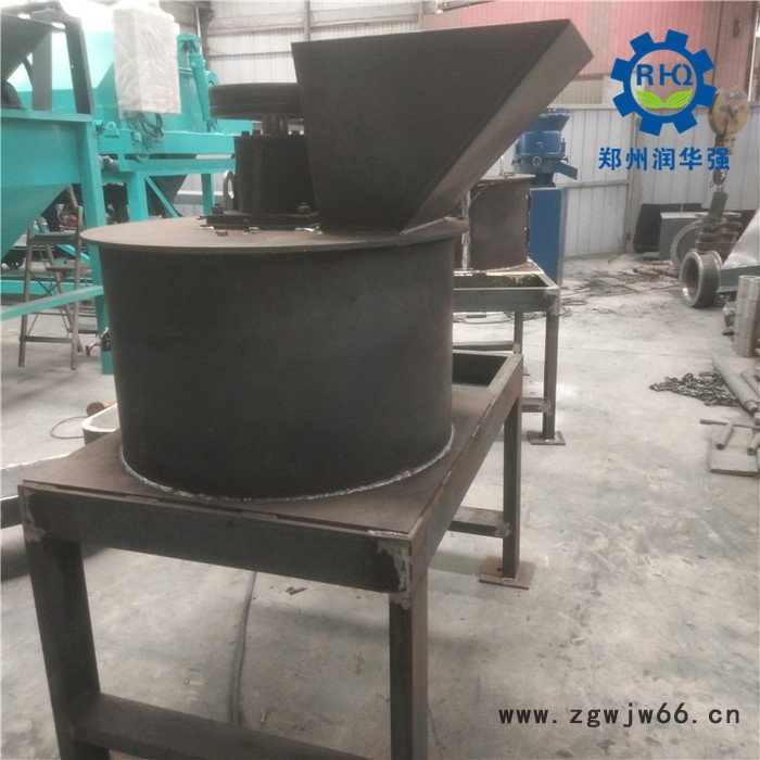 蚯蚓粪生产加工设备 蚯蚓粪生产线    直通式粉碎机  润华强供应图3