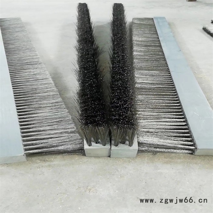 逆风供应工业铝合金钢丝条刷 304不锈钢折弯钢丝条刷 筛网滚筒除污清理钢丝条刷 PP钢丝毛刷 可按需加工定制图5