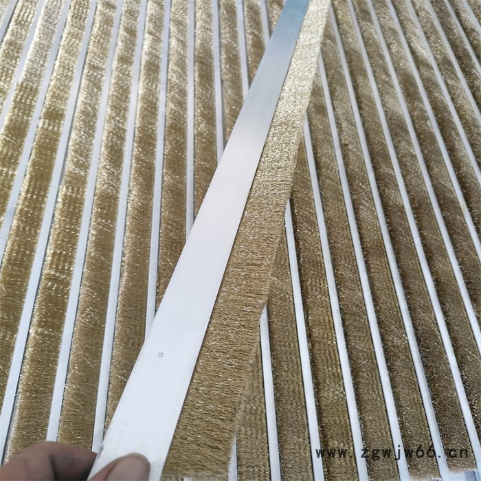 逆风供应工业铝合金钢丝条刷 304不锈钢折弯钢丝条刷 筛网滚筒除污清理钢丝条刷 PP钢丝毛刷 可按需加工定制图8