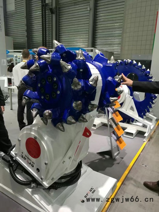 供应铣挖机 铣挖头 铣挖机铣挖头截齿 挖掘机铣挖机 动力铣挖头 滚筒钻斗铣挖头耐磨块 硬质合金耐磨块图3