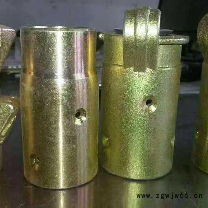 景县泰诚橡塑制品厂**批发零售喷砂机配件 砂管接头 砂缸接头 龙爪 砂管直通图2