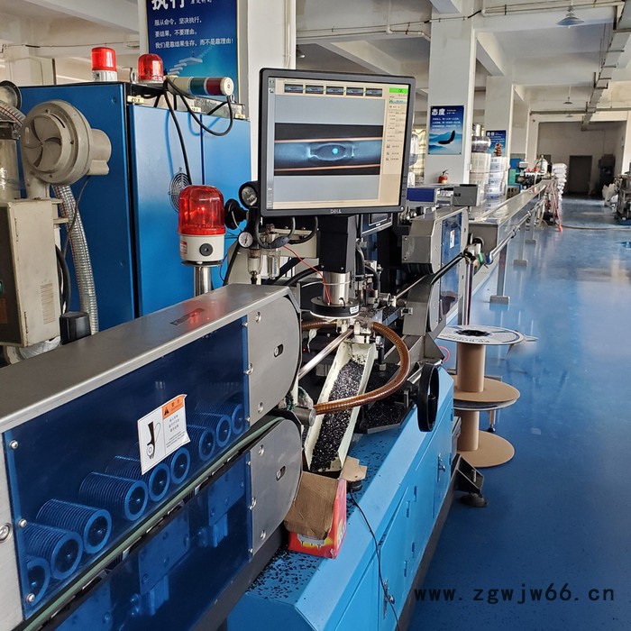 压力补偿式滴灌管在滴灌工程中安装及注意事项图5