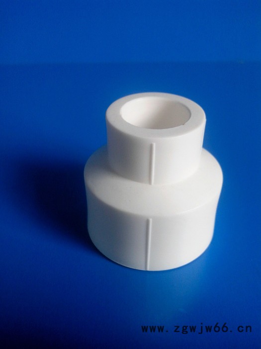 供应东营环海异径直通dn25*20PP-R管件