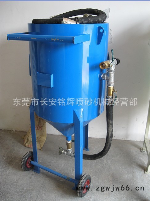 东莞长安109P直通开放式喷砂机/间歇式自动喷砂机/大小型喷砂房/抛丸机设备/喷砂设备及磨料/