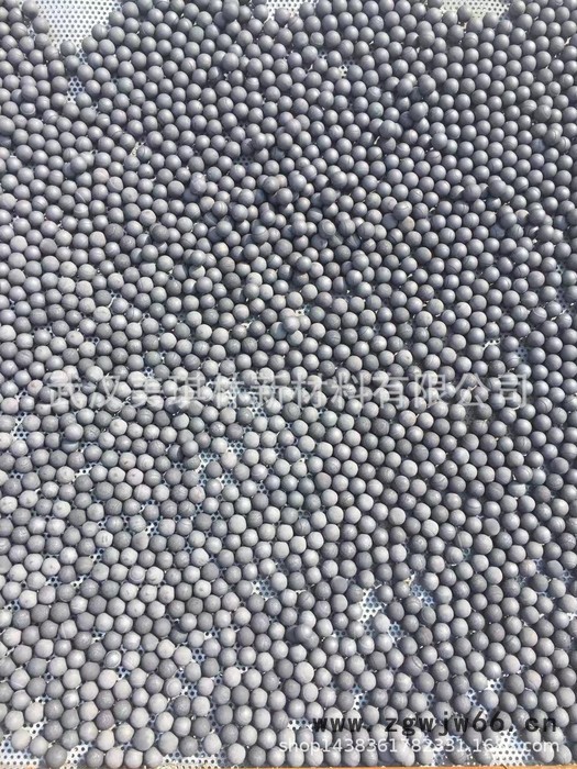 厂家定制 等静压成型碳化硼陶瓷小球 B4C滚珠瓷球图2