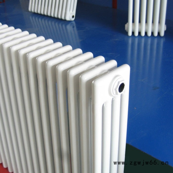 GZ4-600 -1.1钢柱型散热器 钢制暖气片4柱型图2