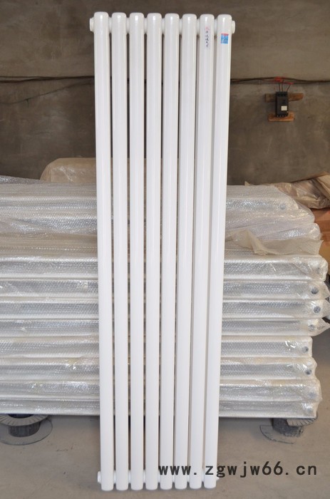 华运HYP2-500-8钢柱大水道散热器图2