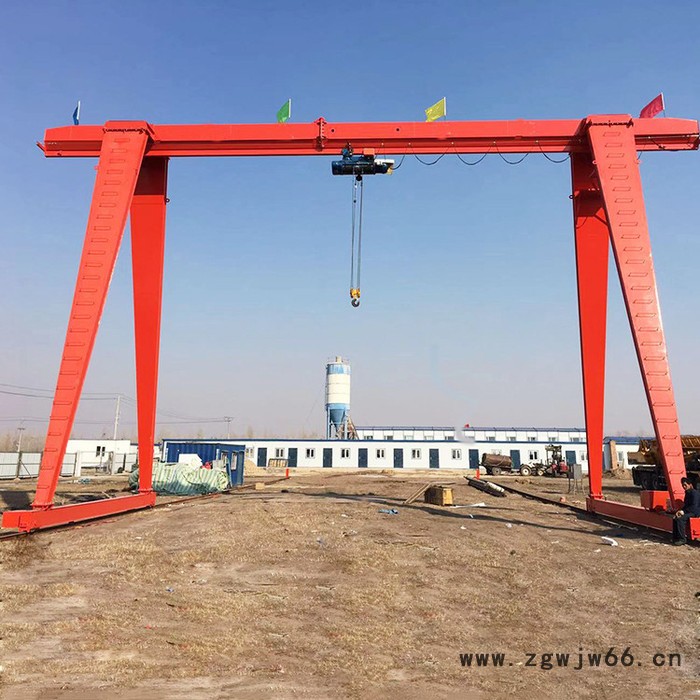 【雄峰】吊钩门式起重机 支持维修拆装 供应安徽门式起重机