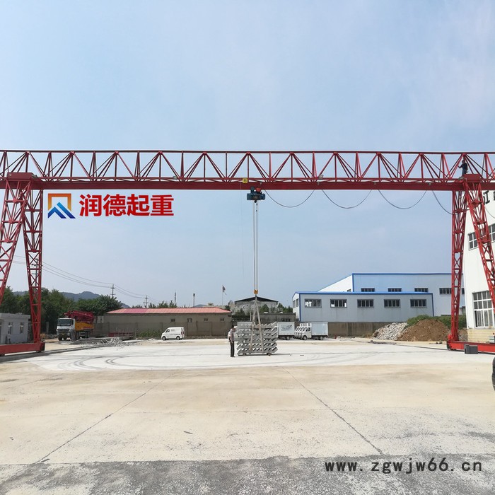 定做8吨龙门吊 鲁起重工 MH吊钩门式起重机 门式起重机配件厂家图4