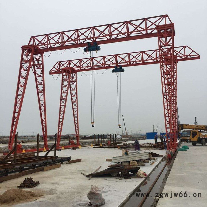 定做8吨龙门吊 鲁起重工 MH吊钩门式起重机 门式起重机配件厂家图3