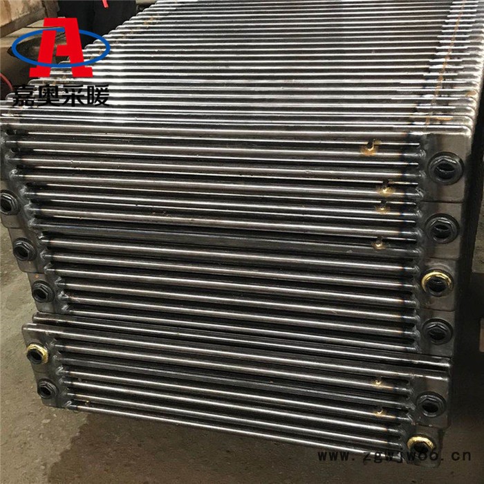gz606钢六柱暖气片耐用 工程暖气片 钢柱散热器图4