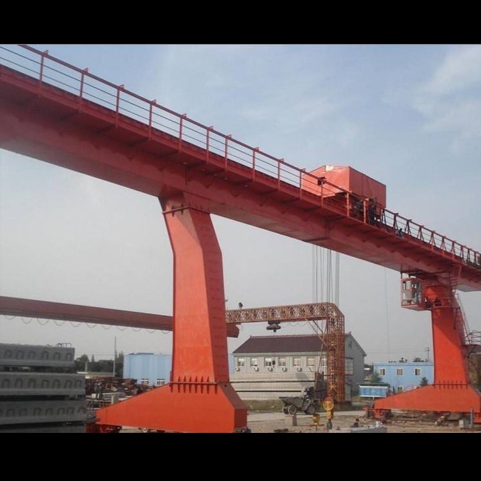 【山东鲁新】直销双梁门式起重机  吊钩门式起重机欢迎选购图3