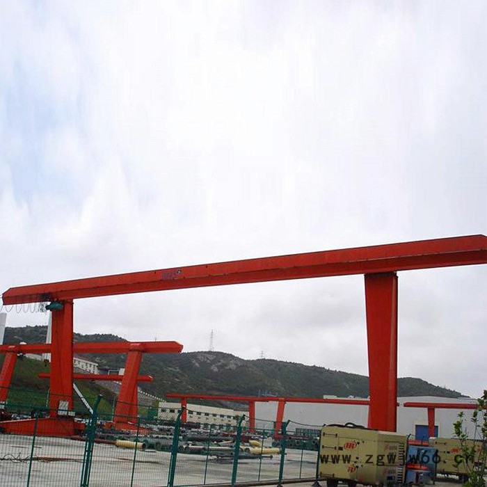 【山东鲁新】直销双梁门式起重机  吊钩门式起重机欢迎选购图4