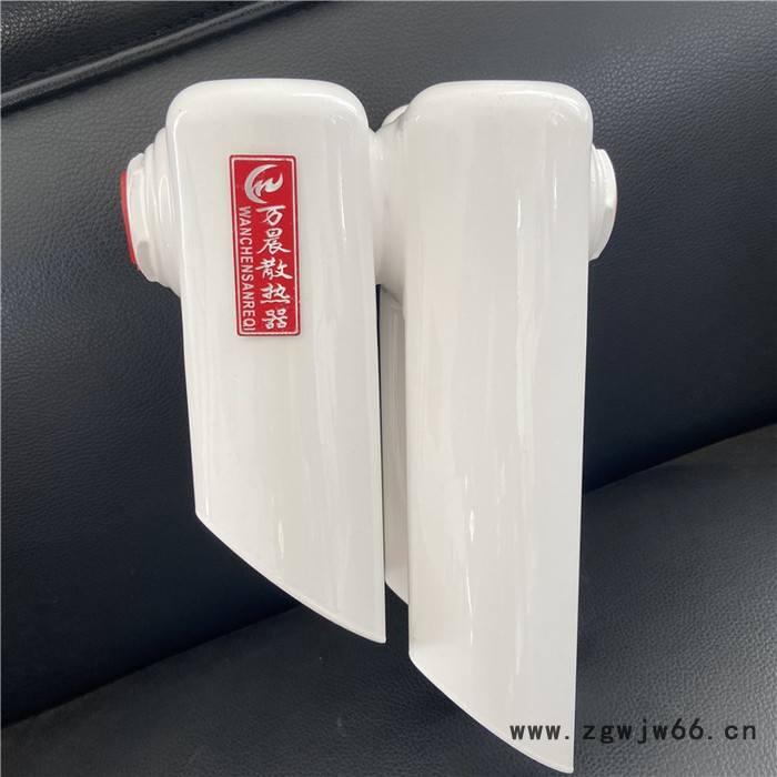 万晨 钢三柱暖气片 钢制柱型暖气片 钢柱散热器图5