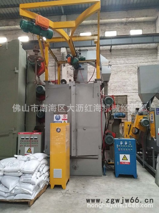 五金挂具表面喷砂机 喷涂氧化皮喷气机 广东吊钩式抛丸机图2