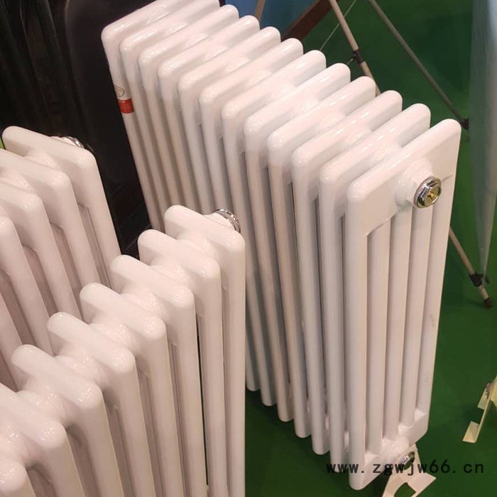 【康博采暖】供应  钢五柱暖气片   钢五柱散热器   钢柱散热器   钢制暖气片图4