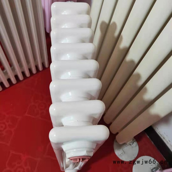 山西钢三柱暖气片  暖气片  钢三柱暖气片 钢柱暖气片 壁挂式散热器 **价廉 可定制图2