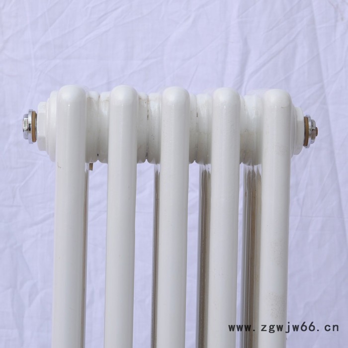 明宇厂家供应GZ5散热器 钢柱型暖气片 钢五柱散热器 钢制柱型散热器 ** 质量保证图6