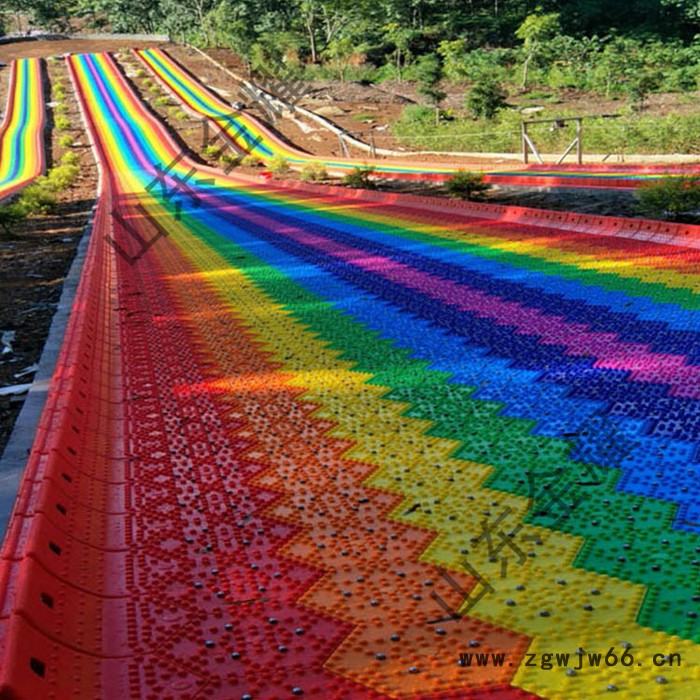 高密度聚乙烯旱雪板 滚珠彩虹滑梯摩擦力小 夏季户外游乐设备 七色彩虹滑道图2