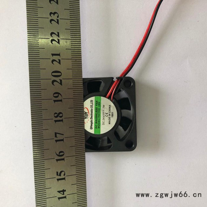 供应齐恒达  24V双滚珠结构静音长寿命散热风扇 工业风扇生产厂家图2
