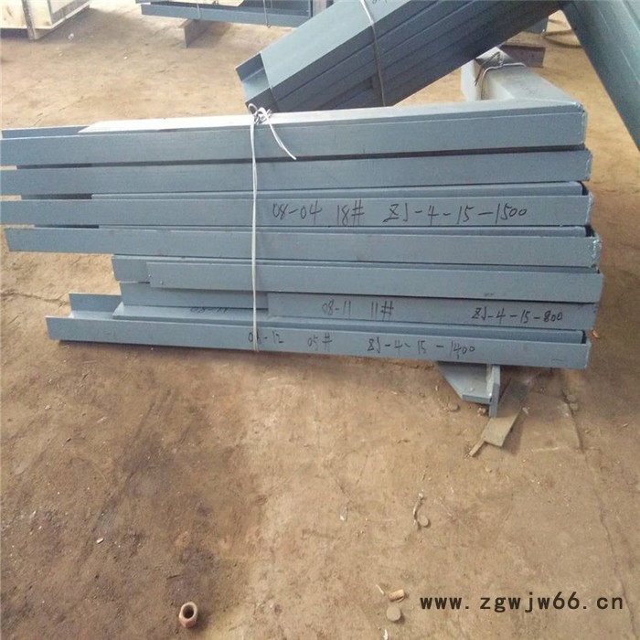 齐鑫HT-1-DN200 焊接型导向管托 卡箍型导向型管托 卡箍型滑动管托 卡箍型止推管托 管道管托图4