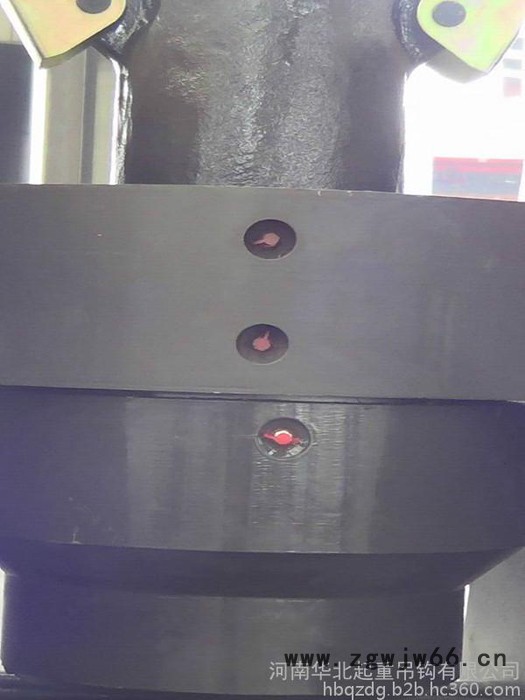 华北吊钩：150t履带式起重机吊钩总成图4