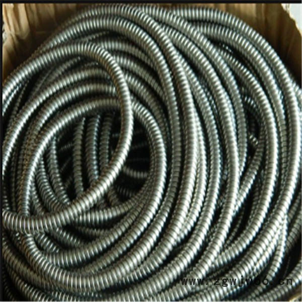 欧威提供  金属软管  金属软管连接方式  卡箍金属软管  金属软管的用途图2