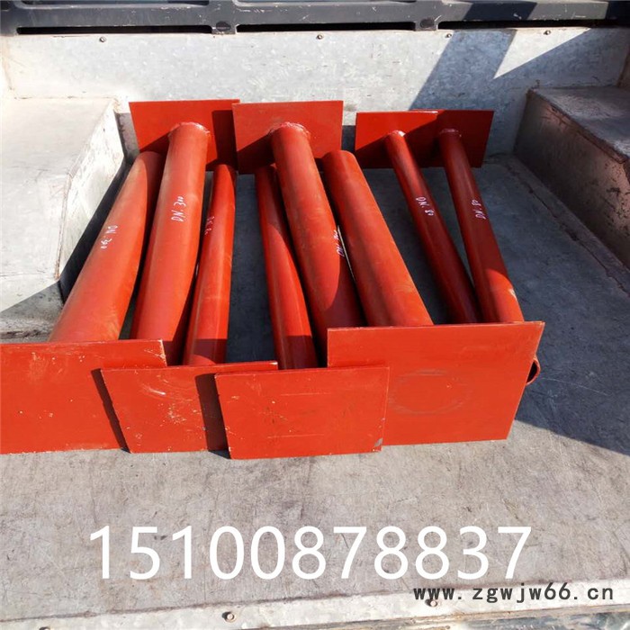 齐鑫HT-1 焊接型滑动管托 焊接型固定管托 卡箍型滑动管托 卡箍型导向管托 石油化工用图4