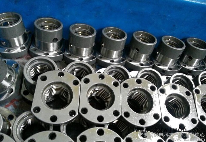 批量 SFU2504滚珠丝杠 冷轧滚珠丝杠图2