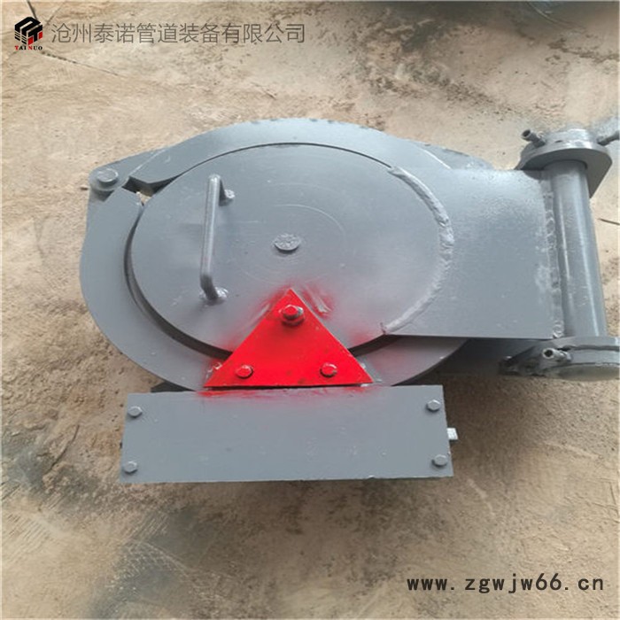 定制SY/T0556-2010标准 DN550立式三瓣卡箍型快开盲板 管线钢材质图4