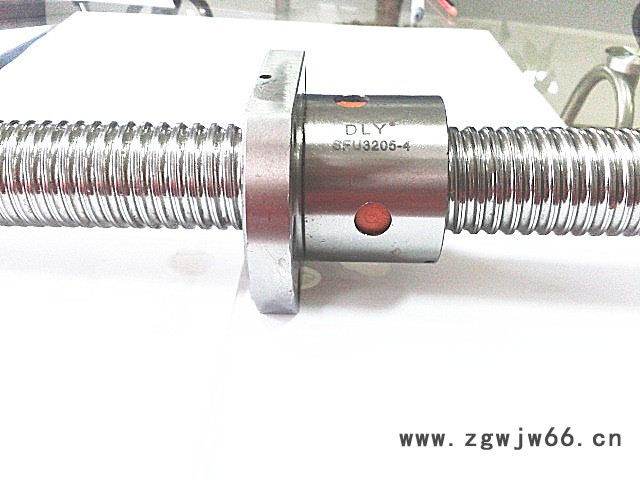 供应SFU3205滚珠丝杆图3