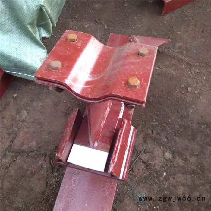 齐鑫DN200 导向限位型管托 卡箍滑动型管托 Z3滑动管托 发电厂配件图4