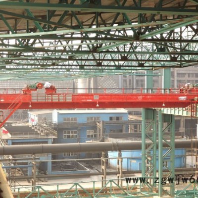 供应32吨QD型吊钩桥式起重机