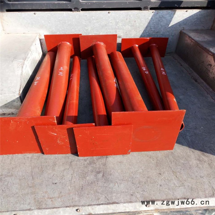 齐鑫HT-2 焊接型滑动管托 卡箍型滑动管托 焊接型导向管托 根据图纸可定制图3