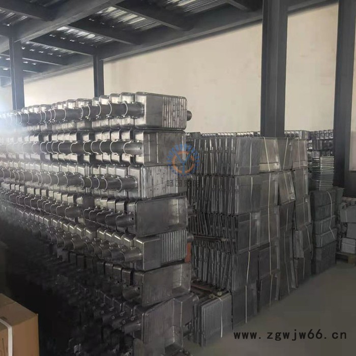 大庆安岭路灯 抱箍灯 LED太阳能路灯 户外照明灯 一体化路灯图2