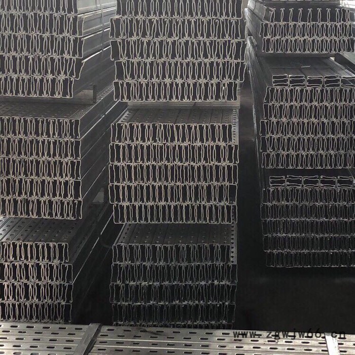 加工光伏抱箍 生产光伏檩条 光伏支架立柱图7