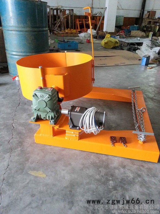 叉车专用倒桶机具 HK300电动油桶翻转器 广东抱箍式倒桶夹具图2